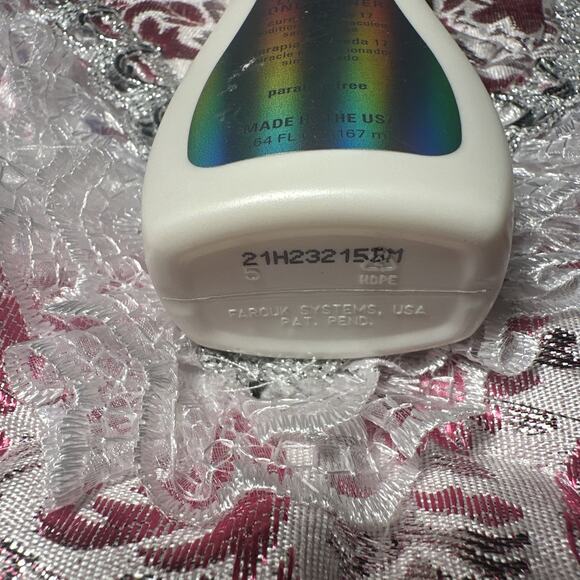 Biosilk Silk Therapy 17 Miracle Leave-in Conditioner NEW Missing cap 5.64 oz - Picture 7 of 8